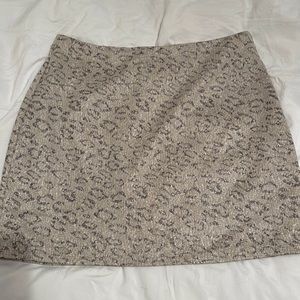 Leopard print mini skirt!